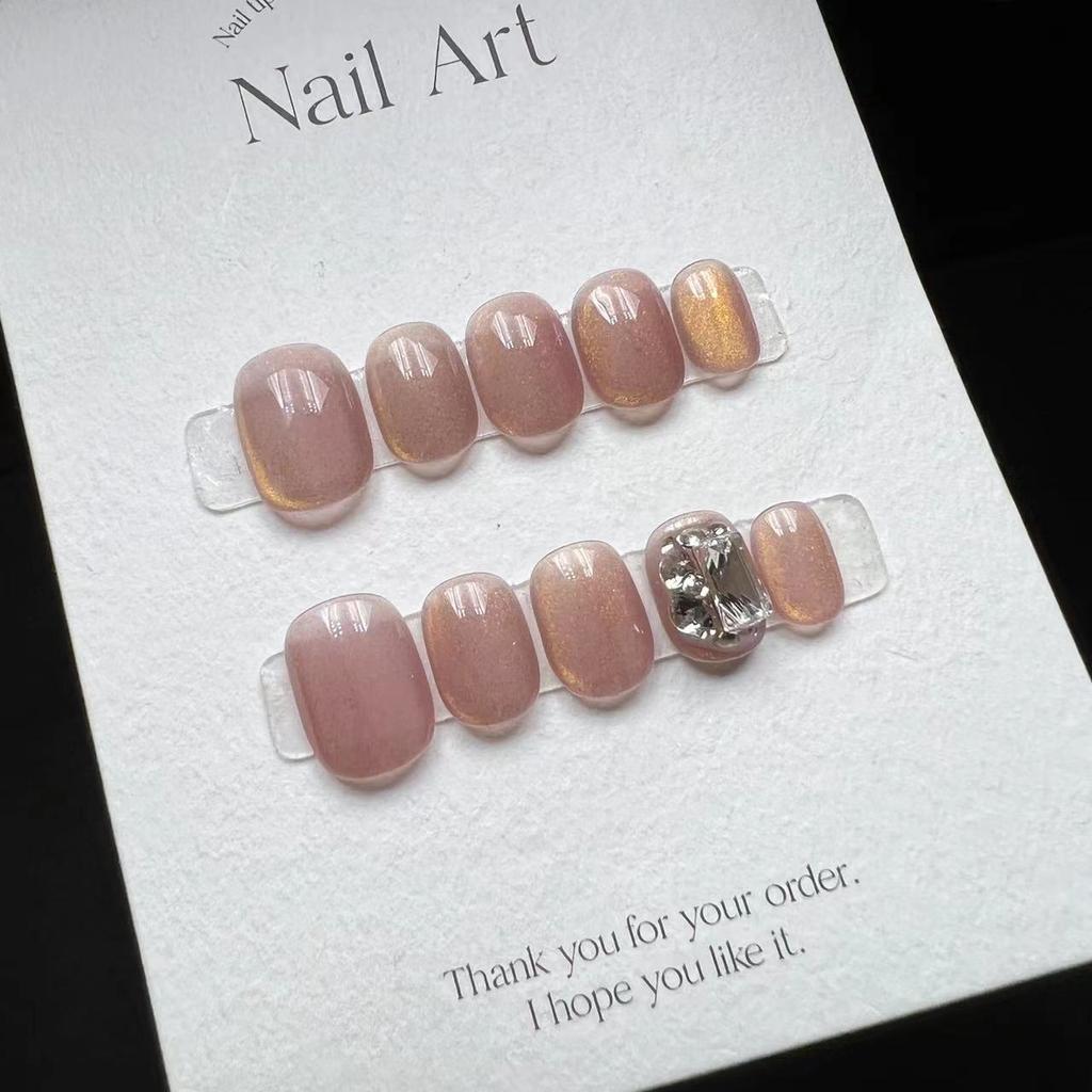 Rüstung tragen Reine Handgefertigte Maniküre Fertige Falsche Nagelpatches Sanfte Prinzessin Verfolgt Licht Katzenauge Flash Diamant Einfacher Kurzer Stil