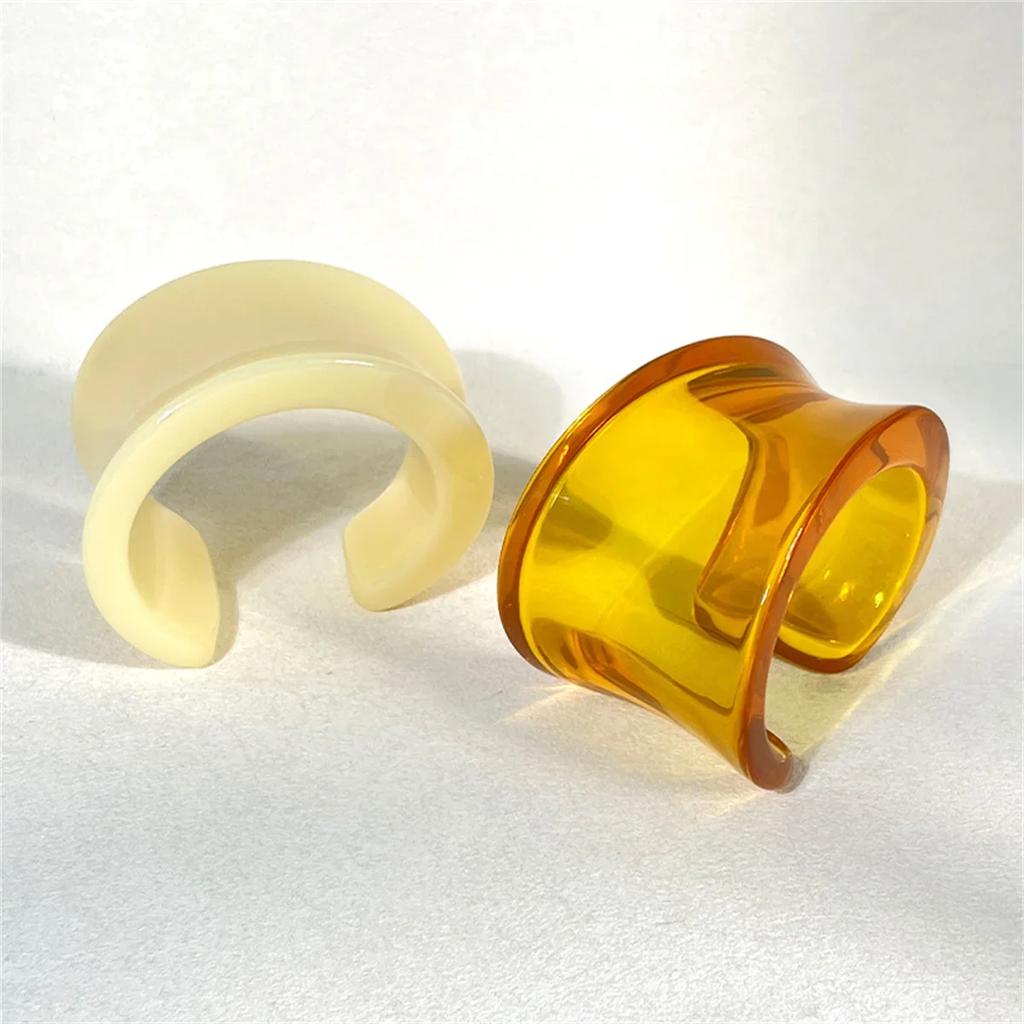 Vintage Wacky Fashionable New Irregular Transparent Opening Acrylic Resin Open Good-looking Bangles Women Exaggerated Bracelets