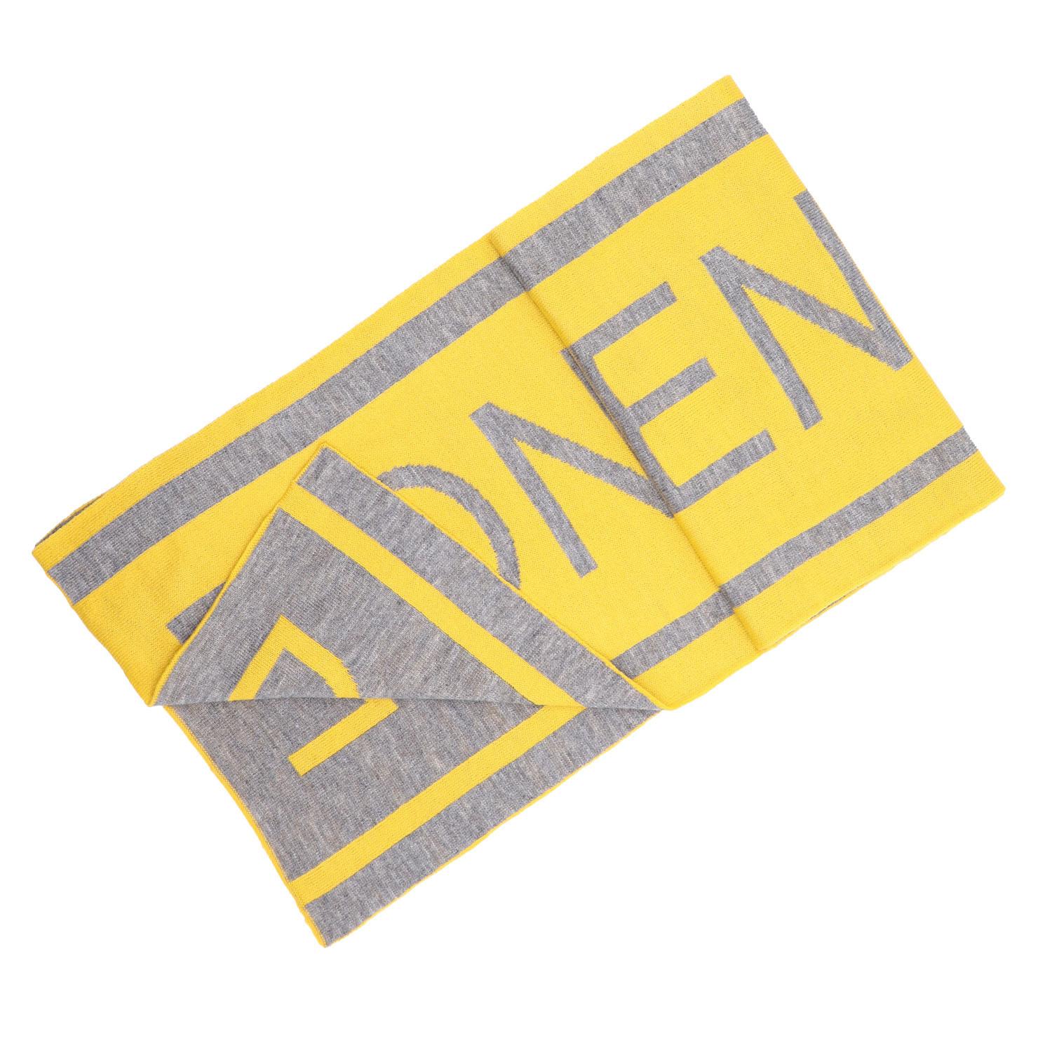 

Warm fashion knitted scarf, winter two-color letter jacquard acrylic scarf Above 175cm