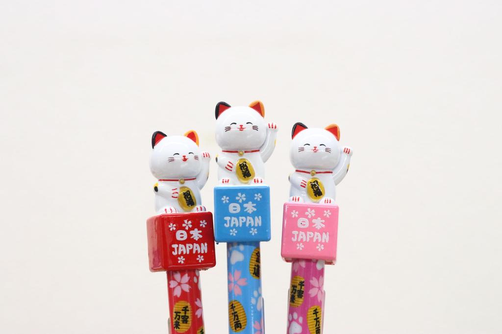 Castle Enterprise Ballpoint a Great Japanese Souvenir for Foreigners Knock-Style Maneki-neko Pens, 36-Piece Set,