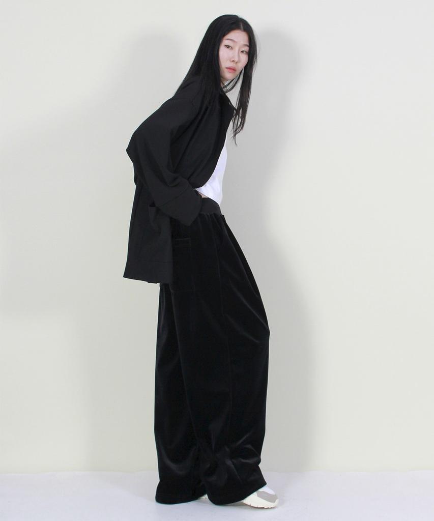 Deumakeu Velvet Side One-Pleat Real Wide Pants Black
