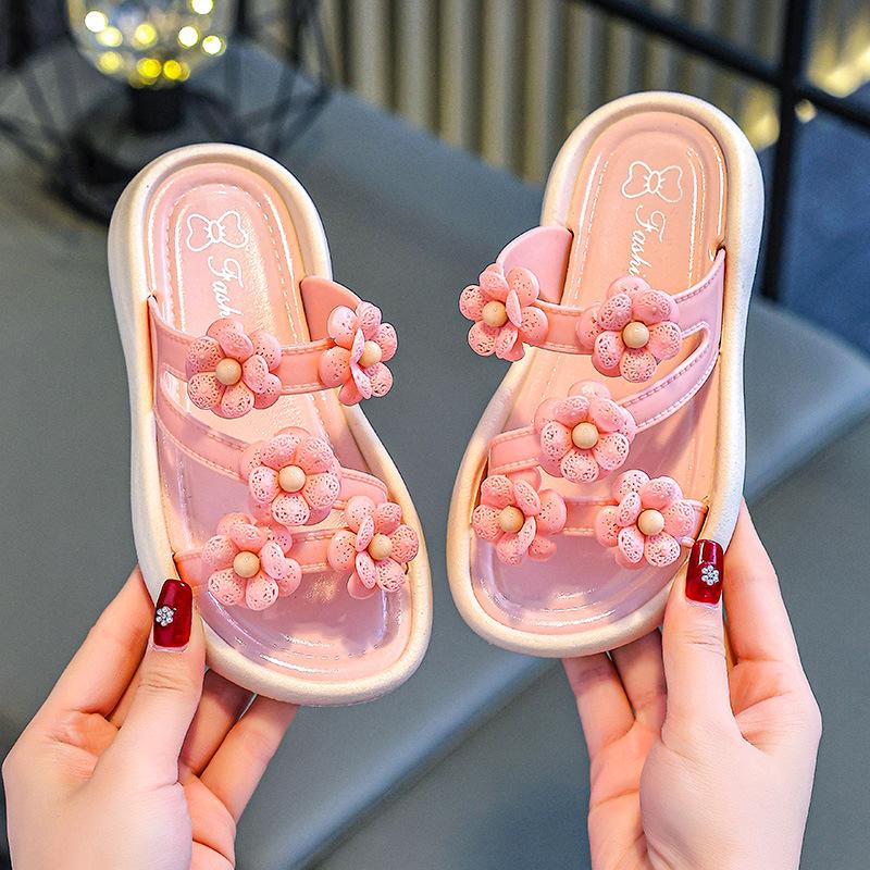 2025 Summer Girls' Non-Slip Cartoon Floral Slippers with Soft Sole and Quirky Texture
