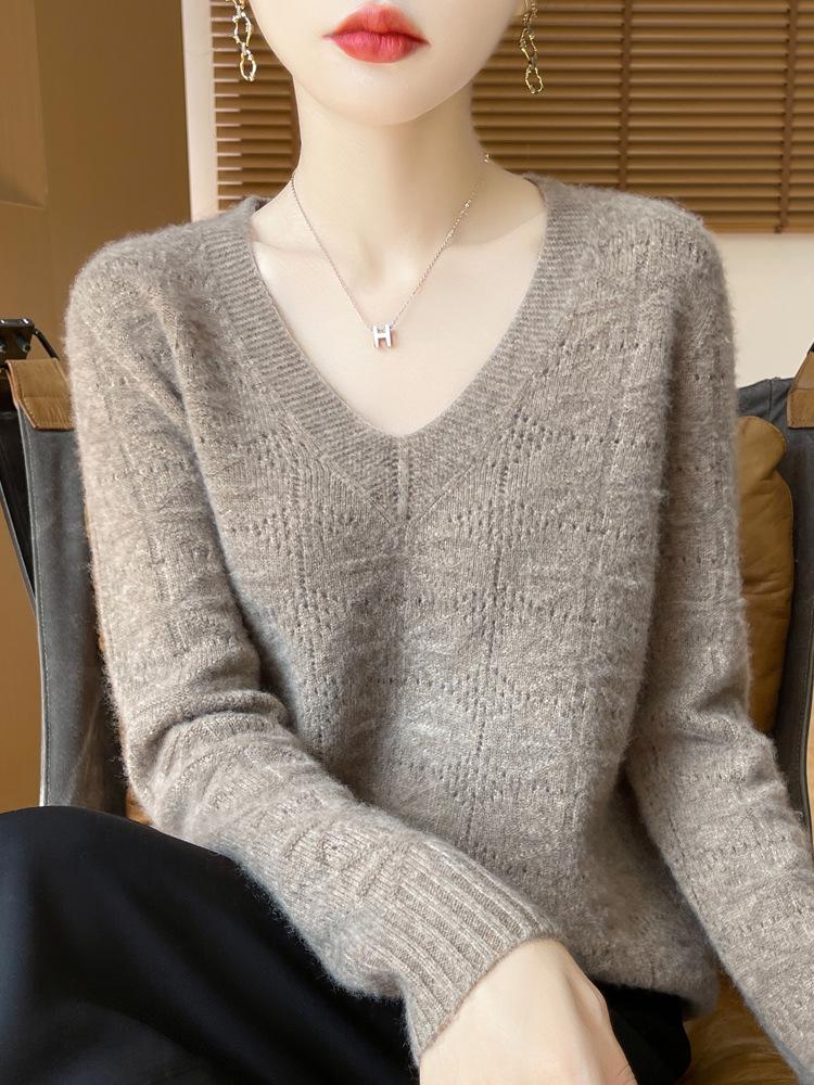 Women's V-Neck Hollow-Out Wool Sweater: Long-Sleeved, Loose-Fit Knit Base Layer