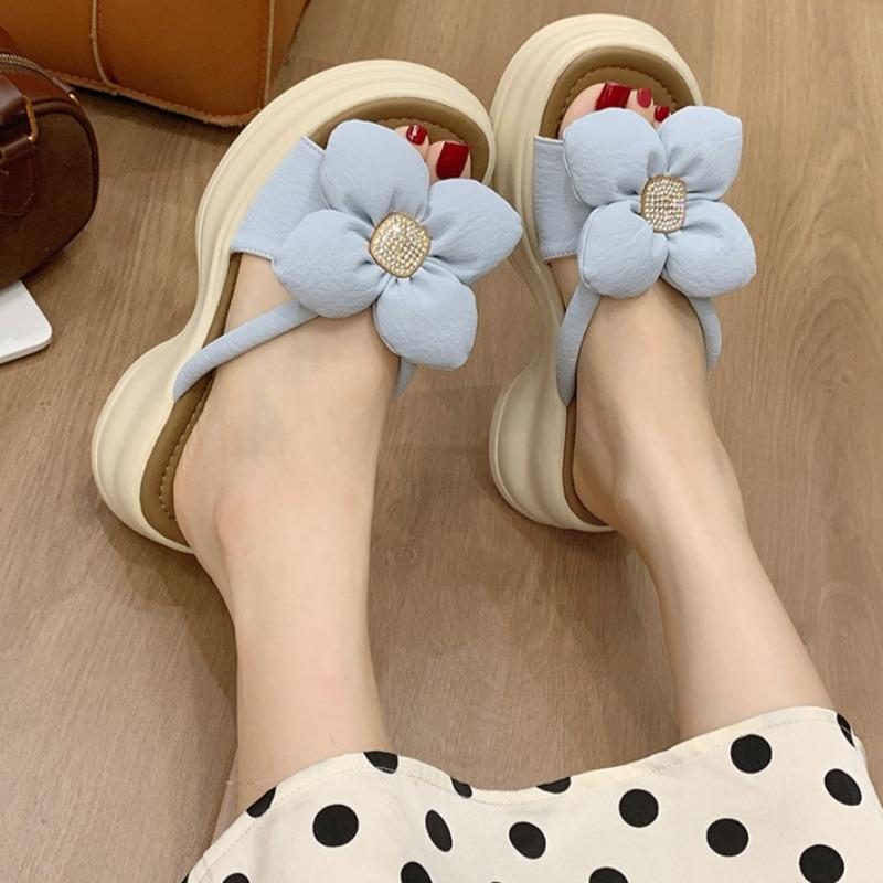 Fashion Platform Rhinestone Flower Slippers Women's Outward Wear Summer New Round Toe Open Toe Soft Sole Non-slip Flip-flops