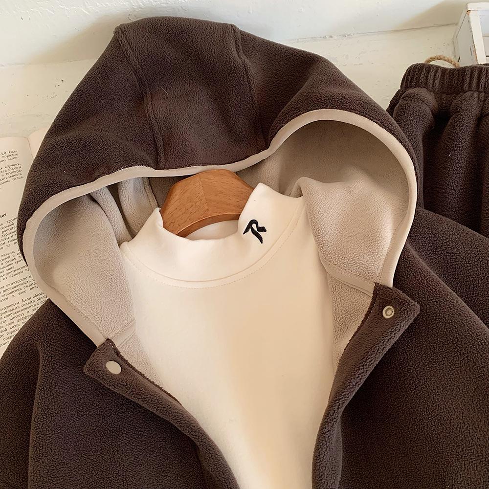 Kino Chlapecká zimní fleecová souprava: Korejský styl Zesílený teplý kabát a ležérní kalhoty dvoudílný