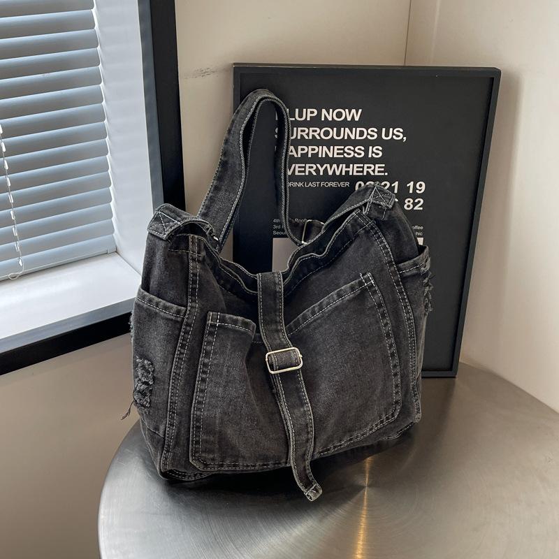 Korean version of casual large-capacity underarm bag women's bag 2025 new simple denim bag fashion messenger shoulder bag