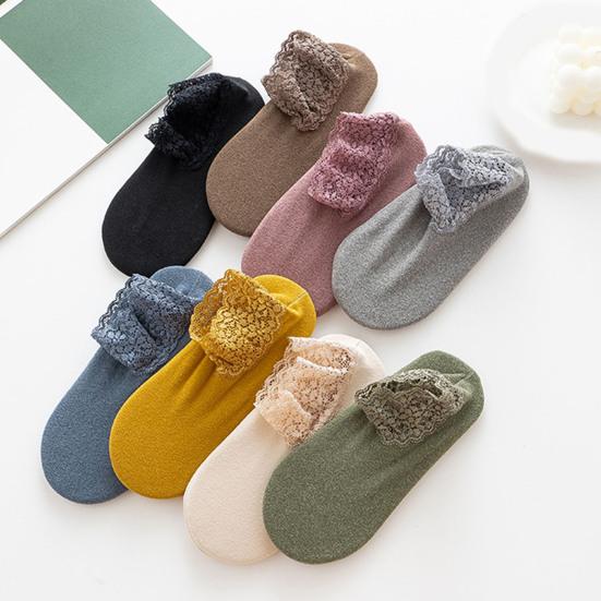 Women Winter Ankle Socks Thermal Socks with Lace Cuffs Warm Socks with Anti-Slip Sole for Daily Wear Street Dates