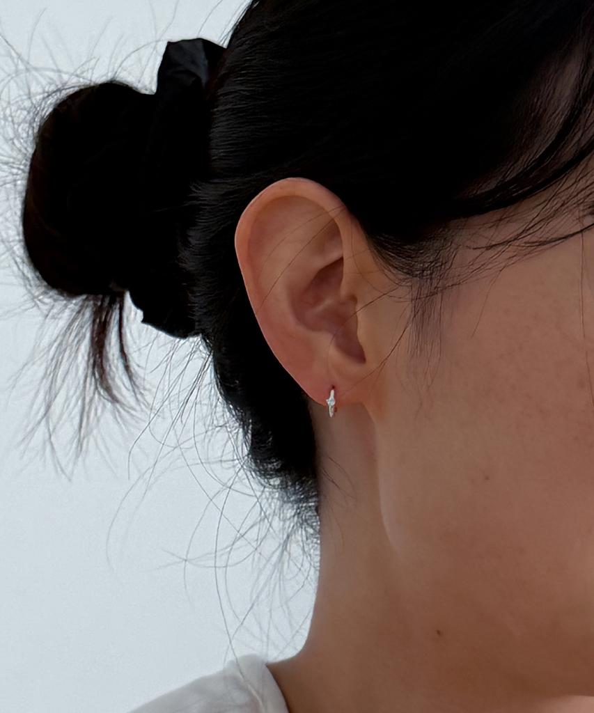 Melliv Mini Cubic Earring_Mve39