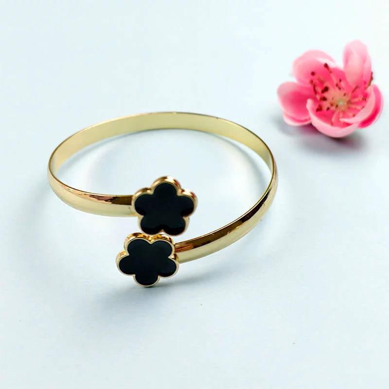 

Women s Wide Opening Smooth Bangle: European & American Hip-Hop Style with Personalized Design