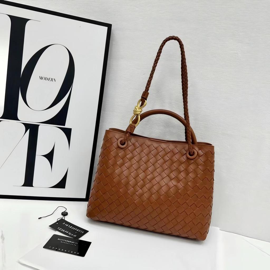 Bestselling BV Woven 8-Shaped Buckle Handbag - Versatile Shoulder & Crossbody Bag