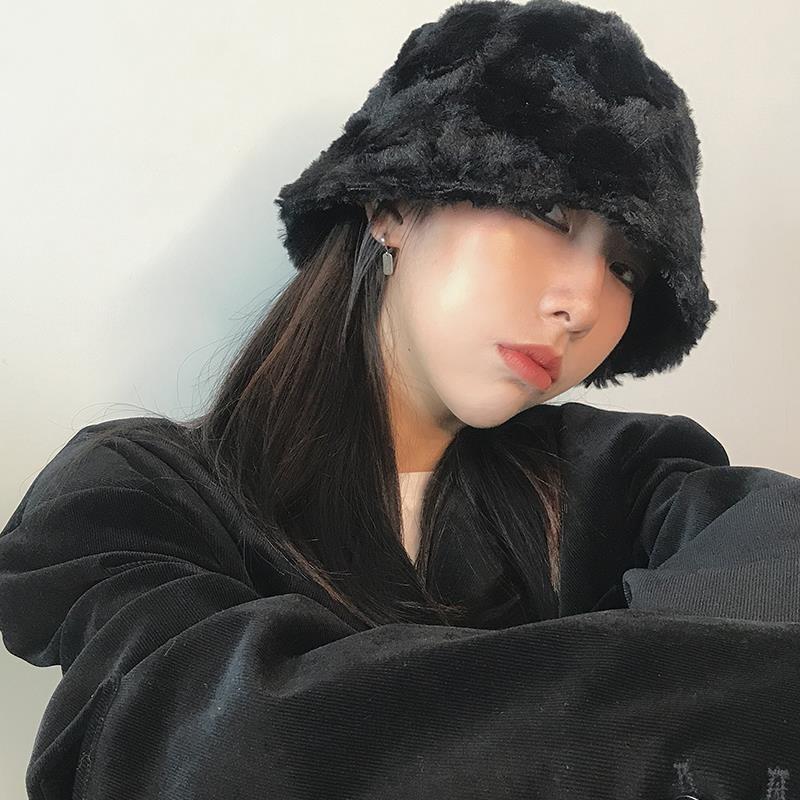 Niche Plush Fisherman Hat for Women In Autumn and Winter Fashionable Warm Ear Protection Bucket Hat