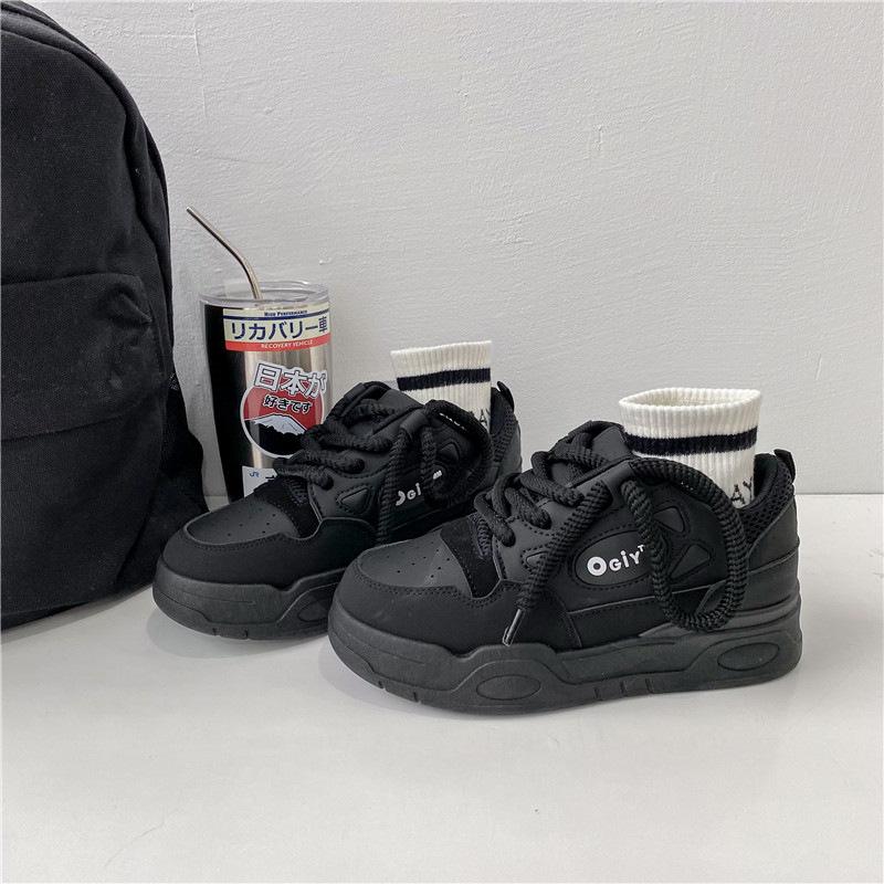 Chaussures Cool Mode Femme 2024 Printemps Été Nouveau Style Semelle Épaisse Respirabilité Augmentant la Hauteur Baskets Tendance Polyvalentes