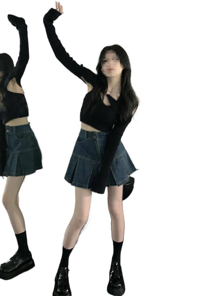 High Waist Pleated Denim Skirt With Button Detail For Summer Casual Wear