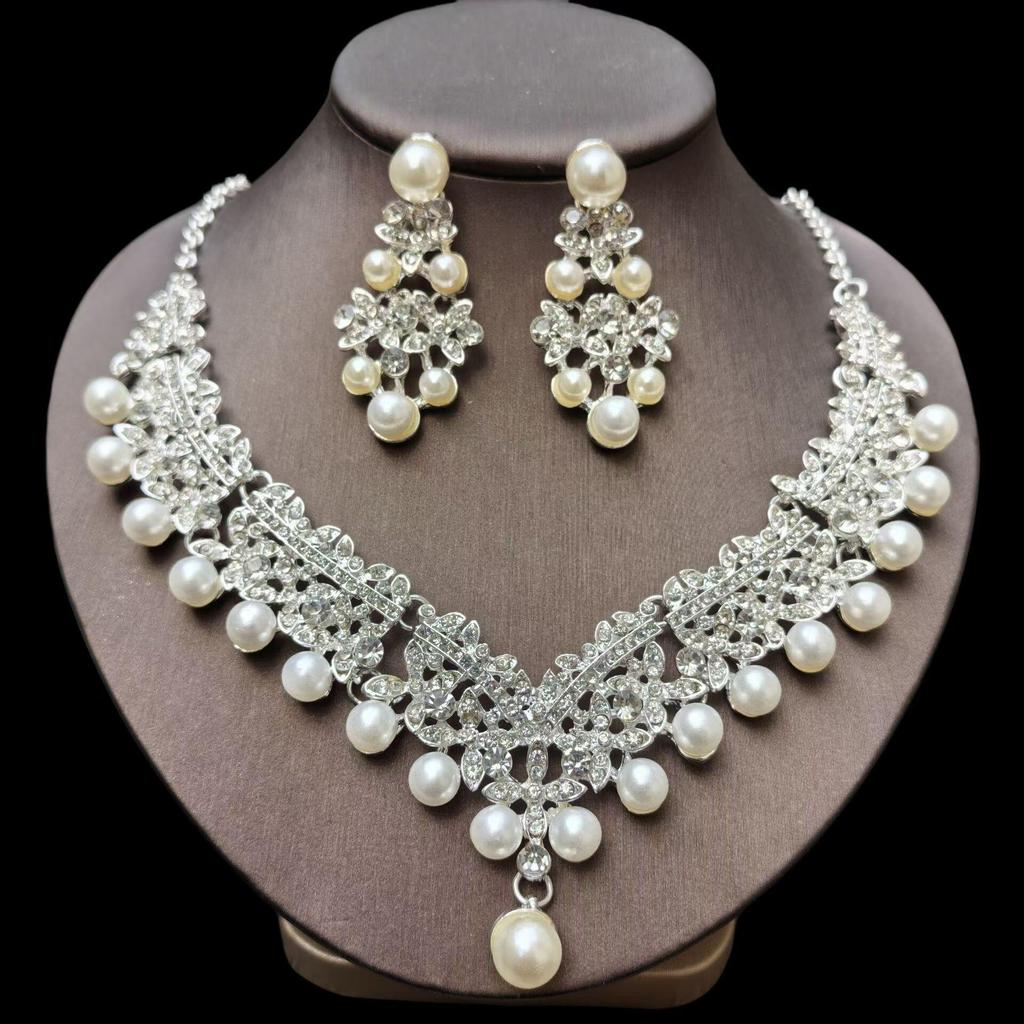 Europejski i Amerykański Zestaw Naszyjnika Ślubnego: Akcesoria do sukni ślubnych