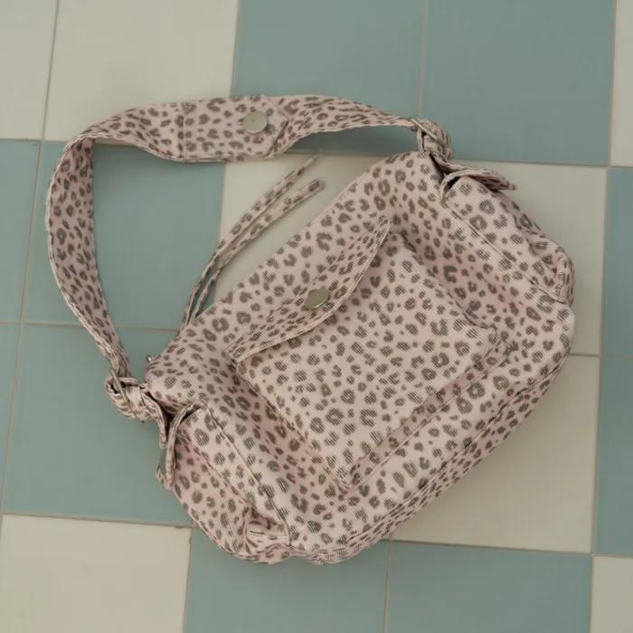SHAKIRI LEOPARD POCKET BAG (PINK)
