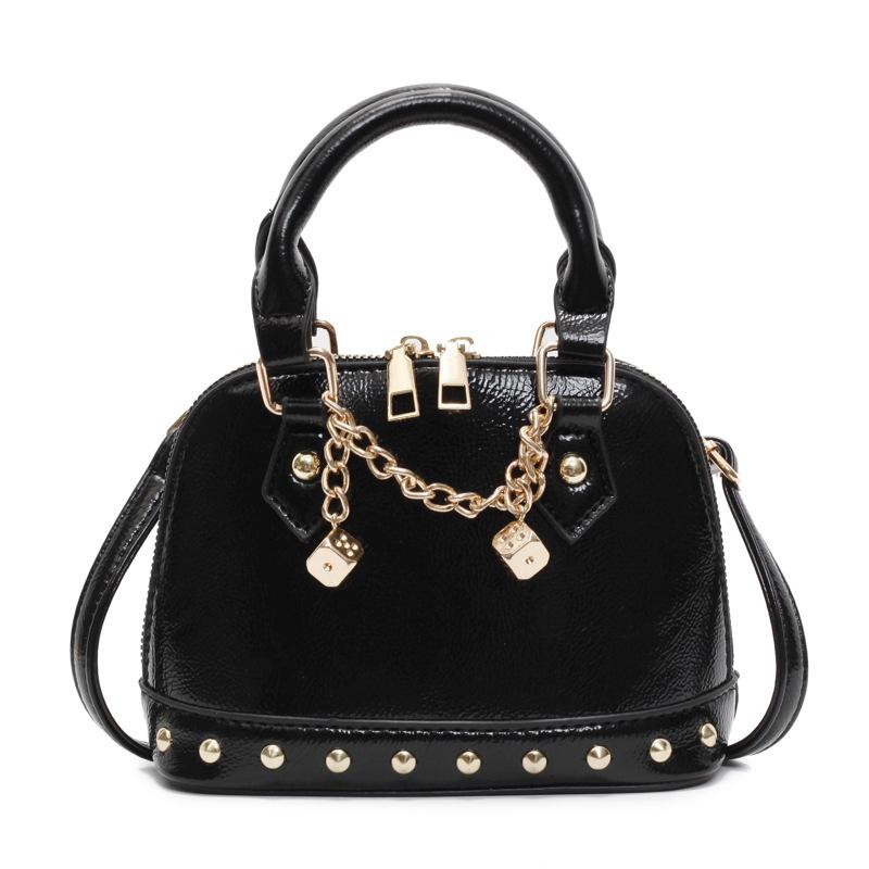 Niche design high-end chain portable shell small bag women's 2025 new fashionable shoulder oblique span bag