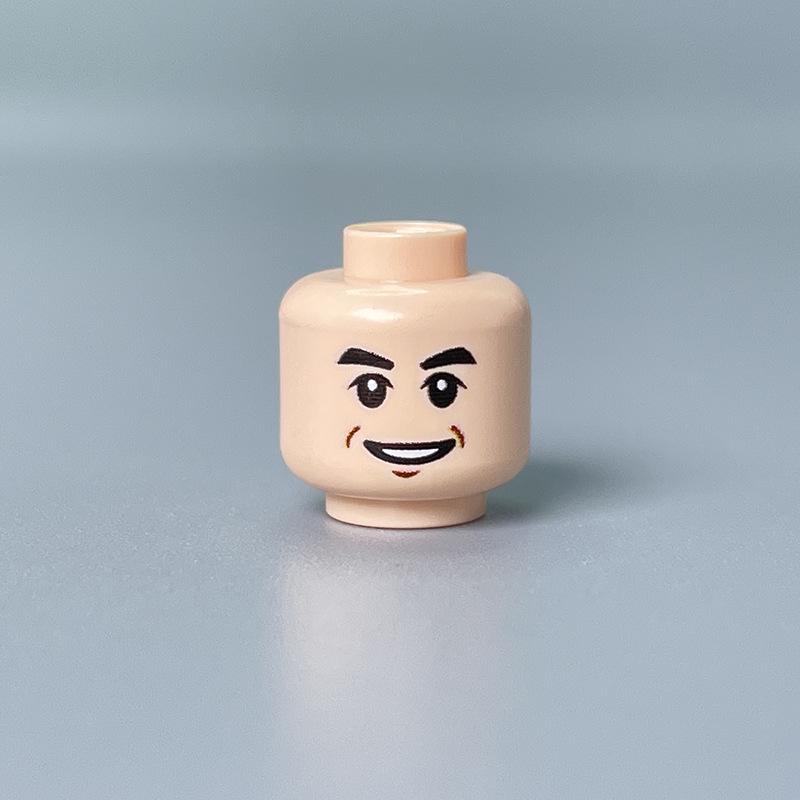Building Block Minifigure Heads Set – Facial Expressions in Yellow