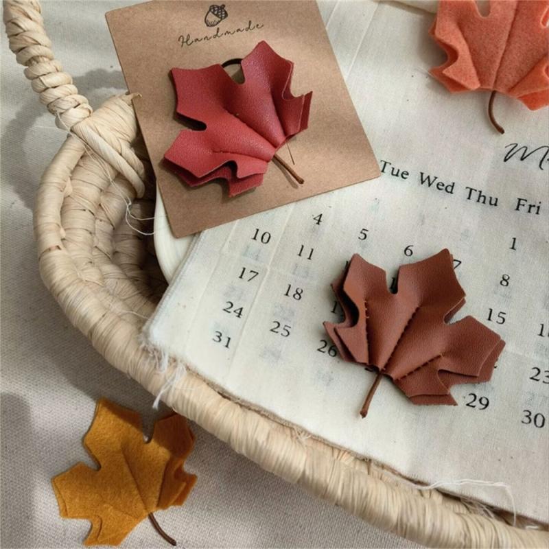 Sophisticated Maple Leaf Hair Clip Luxurious Leather Hairclip Antiskid Hairpin Natural Styles Hair Accessory