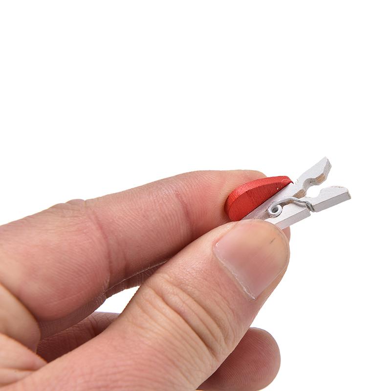 20 Pcs Stylish Wooden Red Love Heart Pegs Photo Paper Clips Wedding Decor Craft