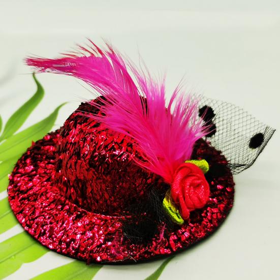 Sombrero para mascota, delicado dobladillo, decoración de plumas, cinturón de sujeción, divertidos accesorios para pollos, sombrero para aves de corral