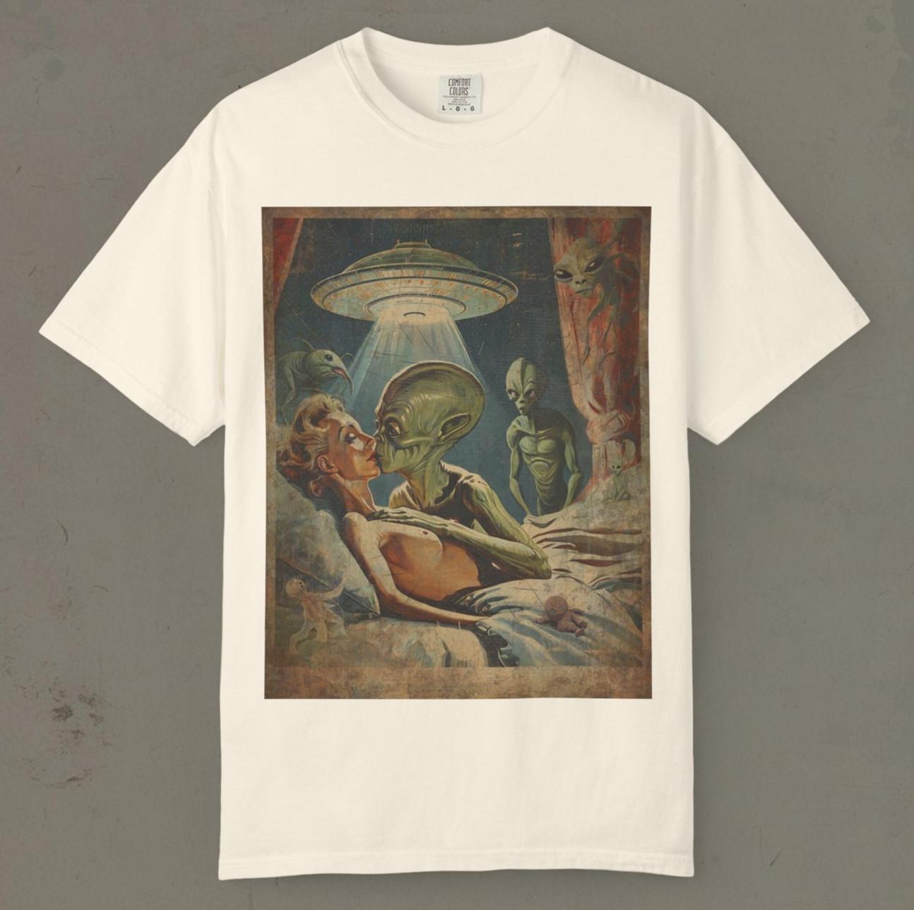 Sexy ALIEN ABDUCTION UFO Shirt Vintage SLEEP PARALYSIS Sci-fi Cryptid T-Shirt XL