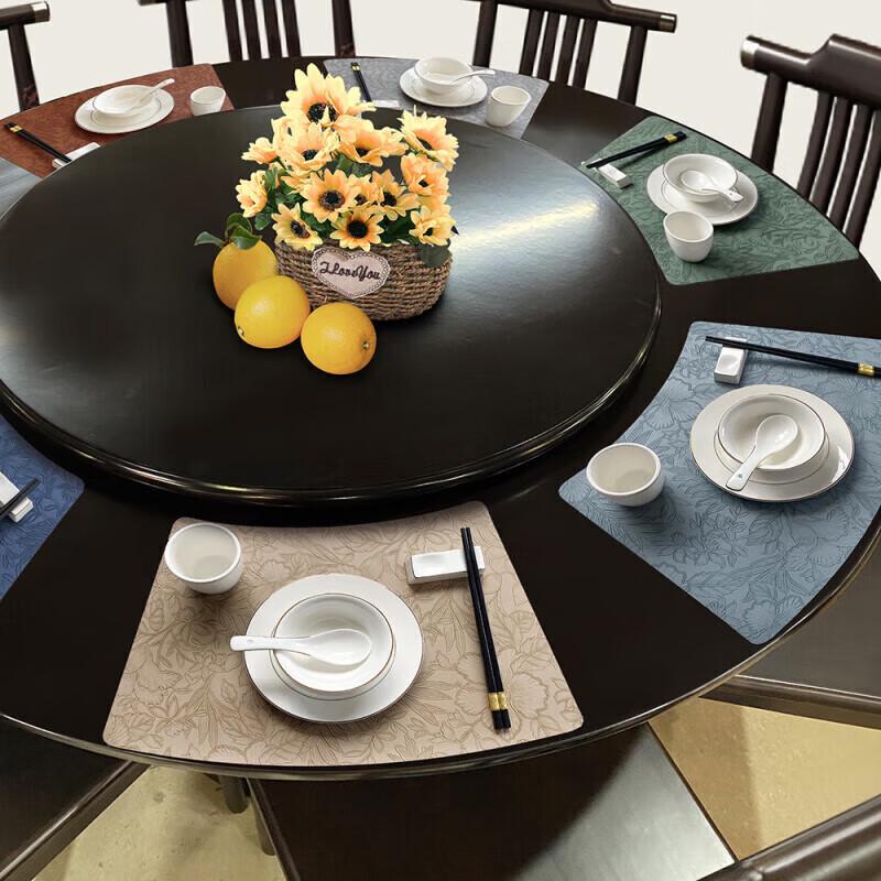 Fan-Shaped Leather Dining Placemat