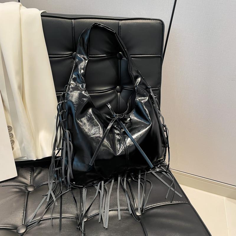 

Retro high sense fashion tassel large capacity tote versatile casual simple dumpling bag underarm handbag чорний