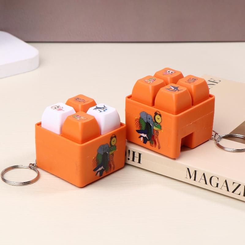1/2Pcs 4 Button Brainrot Keychain Tung Tung Tung Sahur Sound And Light Toys Anime Stress Relief Keyring Toy Holiday Gifts