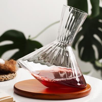 Kreatives Rotweindekantiergefäß im Drehbecher-Stil, 33,8(fl.oz) - Handgeblasene bleifreie Rotweinkaraffe aus Kristallglas, Weingeschenk