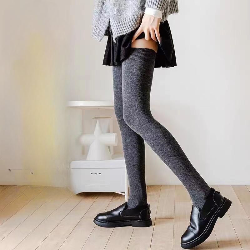 Large Over Size Ladies Thigh High Long Socks Plus Size Women Knee Sock Black White Striped Stockings Leg Warmers