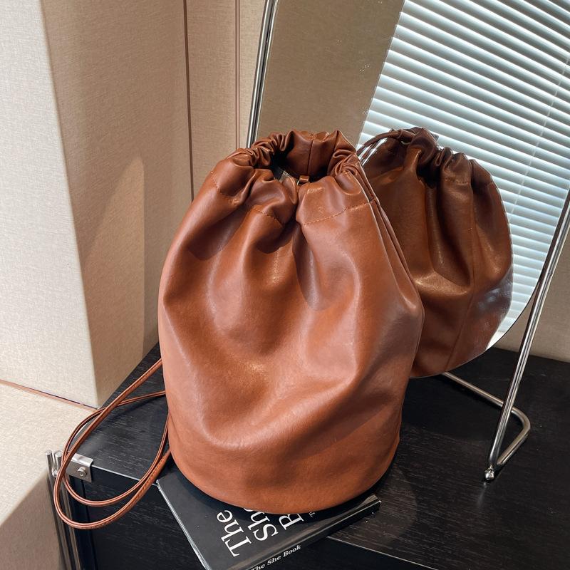 Backpack Women's Bucket Bag New Fashion Large Capacity Versatile Trend Garbage Bag Bag