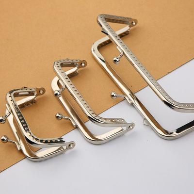 Vintage Purse Clasp Frame Bag Kiss Clasp Lock Metal Purse Frame for DIY Craft Purse Bag Making Sliver Closure Clutch Purse Frame
