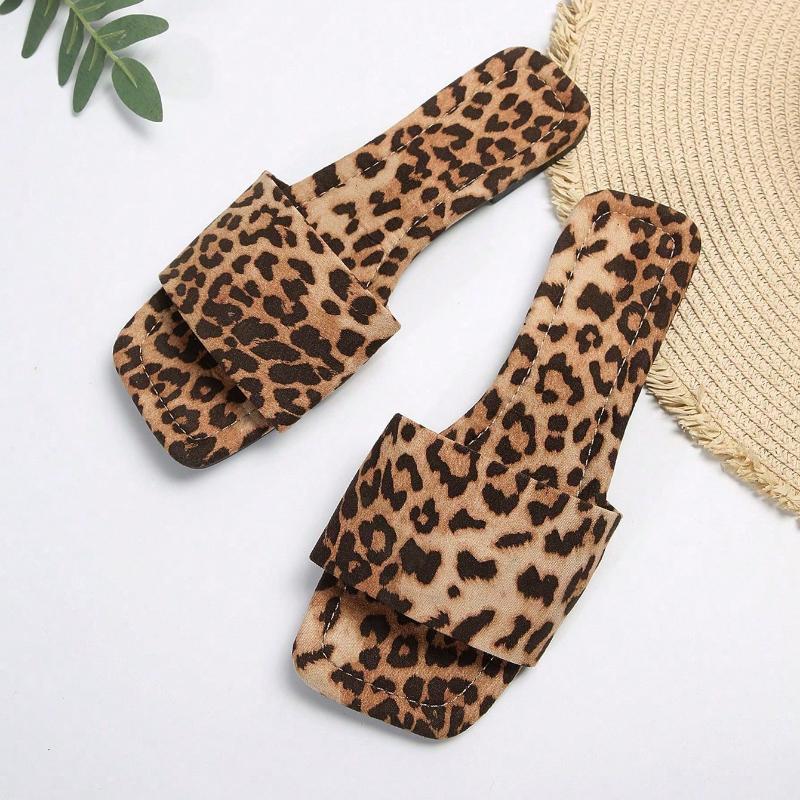 Fashion Women's Comfortable and casual Slippers Flat Shoes Summer 2025 New Hot Selling Round Toe Fashionable and Sexy Women's Slippers