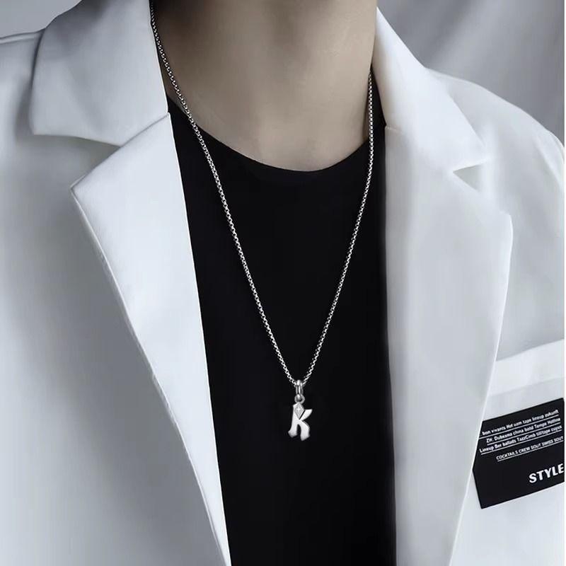 Titanium Steel Unisex Necklace: Minimalist Hip Hop Pendant in Cold Style for Couples, Featuring a Light Luxury Niche Design.
