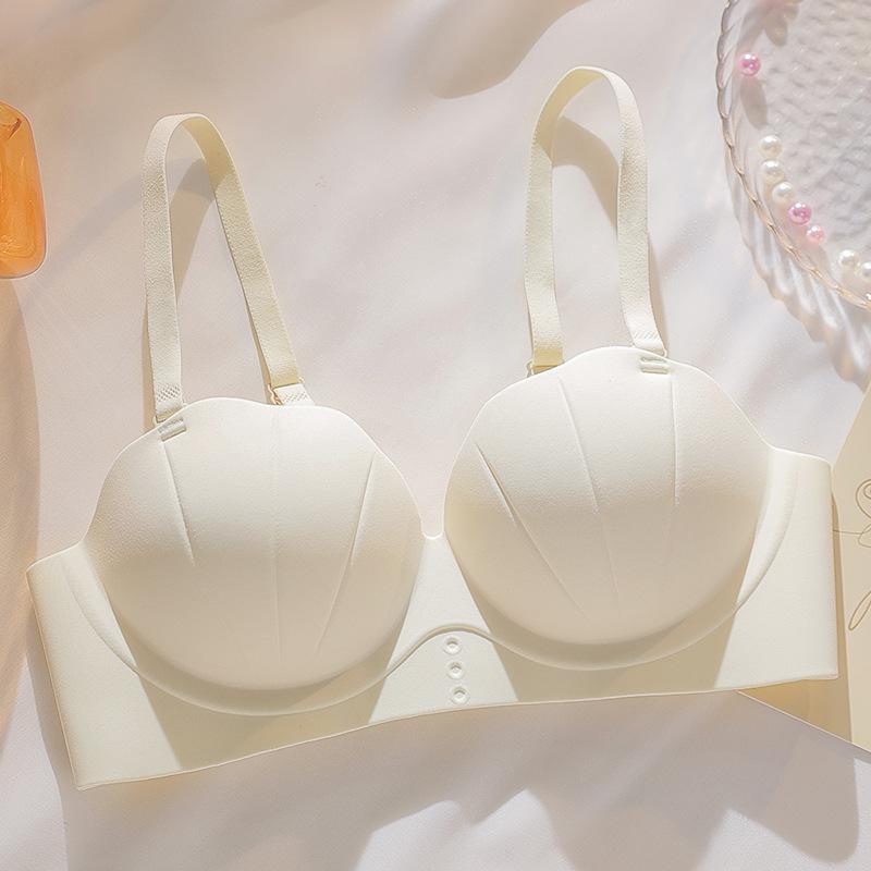 Traceless one-piece underwear, women's small breasts are large and comfortable, no steel rings, double breasts, anti-sagging comic bra cover