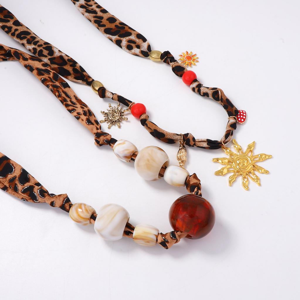 European and American Personality Trends Maillard Leopard Print Exaggerated Geometric Large Transparent Round Bead Pendant Double Layer Stacked