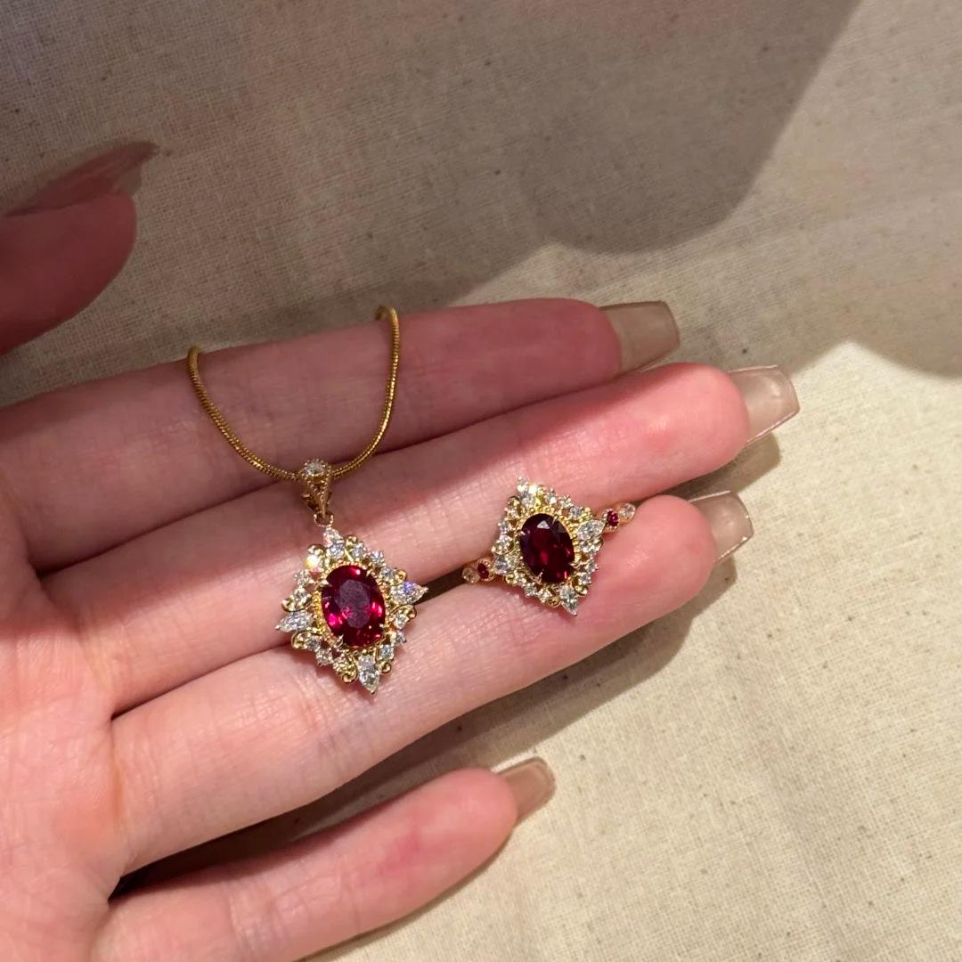 

2026 Premium Sense Neck Flame Love Letter Red Treasure Pendant Necklace Clavicle Chain Light Luxury Red Diamond Ring Color Treasure Set