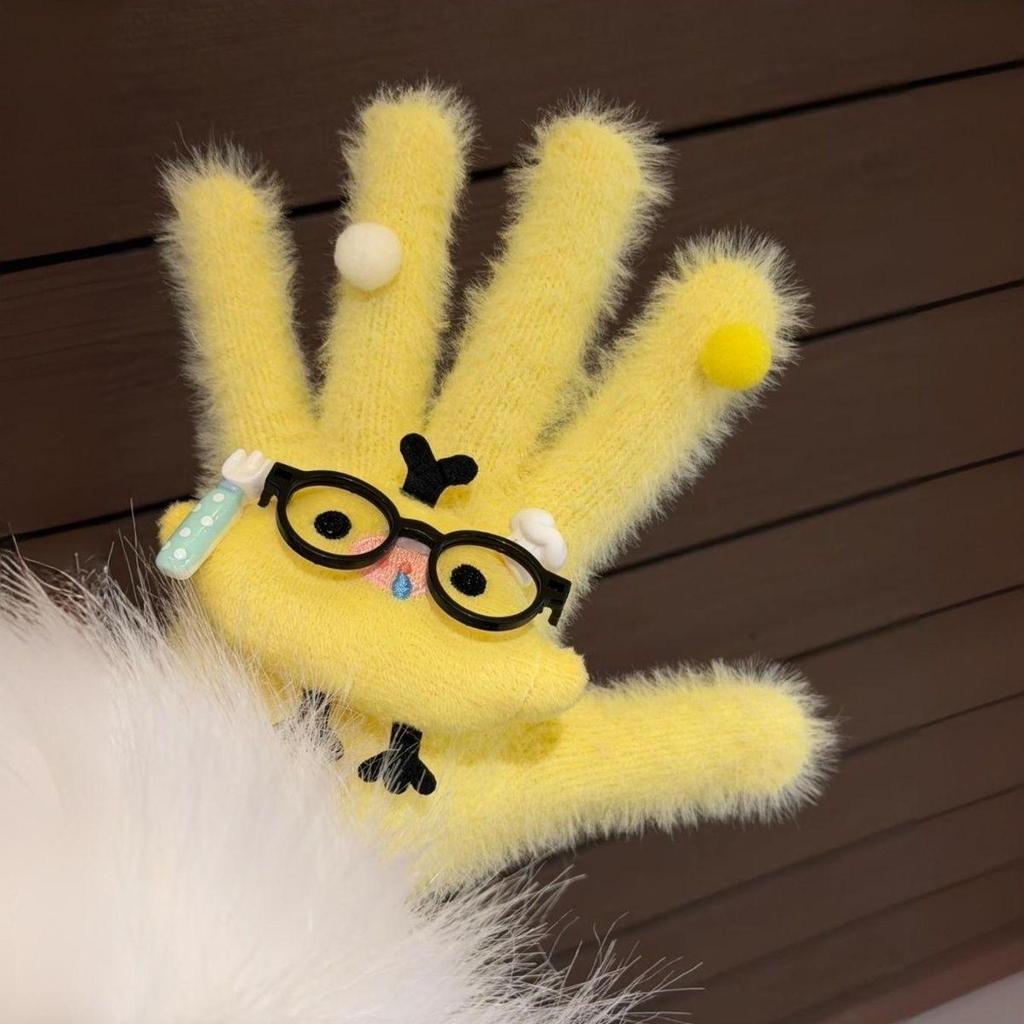 Women's Winter 2025 Retro Plaid Kitty Gloves: Warm Five-Finger Cycling Cold Protection
