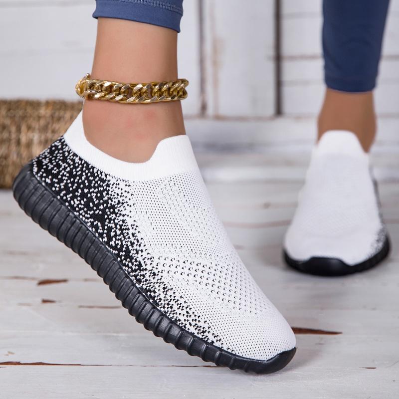 Ultra Light Women Casual Shoes Breathable Knitted Flats Light Elastic Walking Shoes Slip-on Loafers Soft Sole Driving Shoes