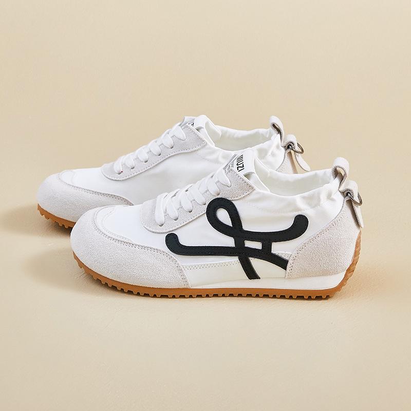 Inner Height Increase Ins Moral Training Women's Autumn Thick Bottom New Student Leisure Street Shot BN