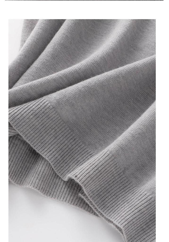 Women's Round Neck Sleeveless Sweater: New Autumn/Winter Knit Top, Versatile Slim Fit Vest for Layering.