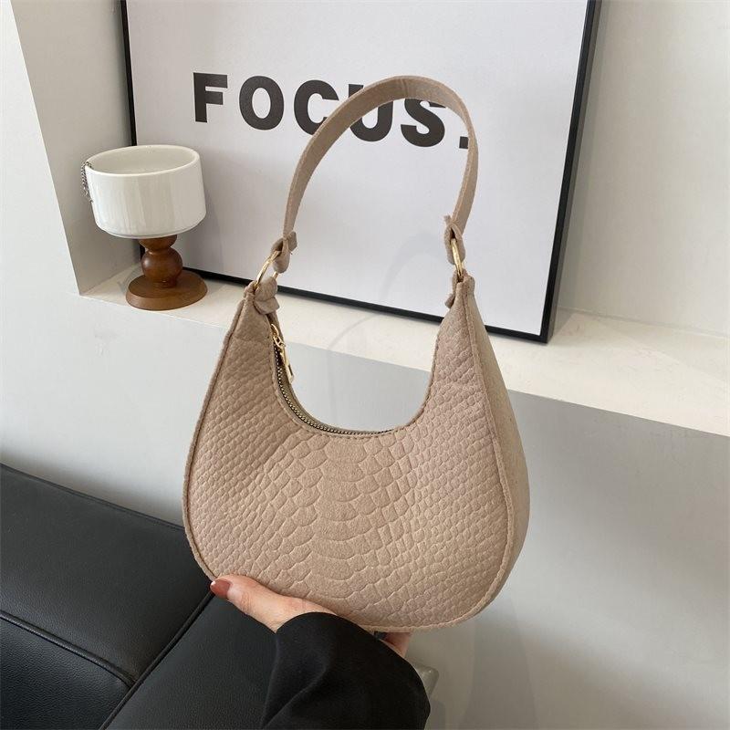 Chic Versatile Womens Fashion Snake Print Shoulder Bag Perfect For Casual Daily Use