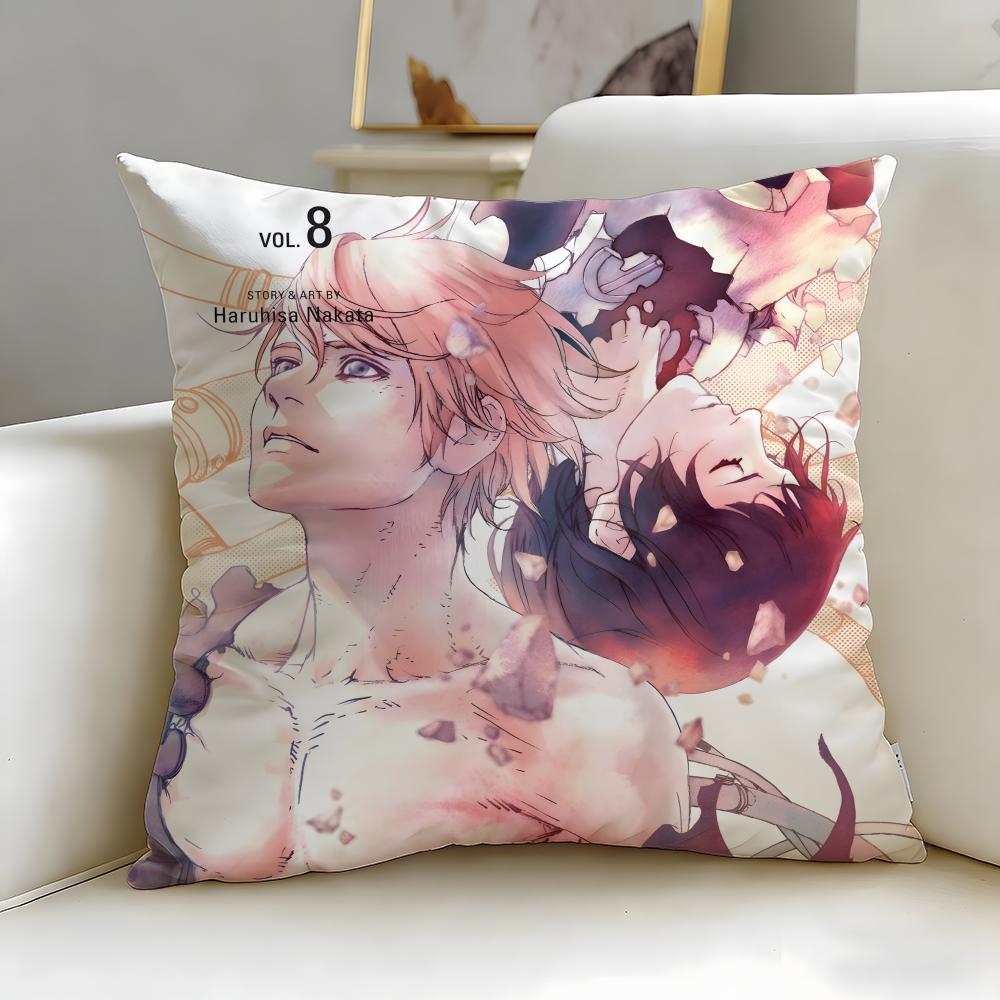 

sports anime Levius Cushion Cover Soft EasyWash Pillow Case Versatile for Couch Bed Travel and Office 30X30cm