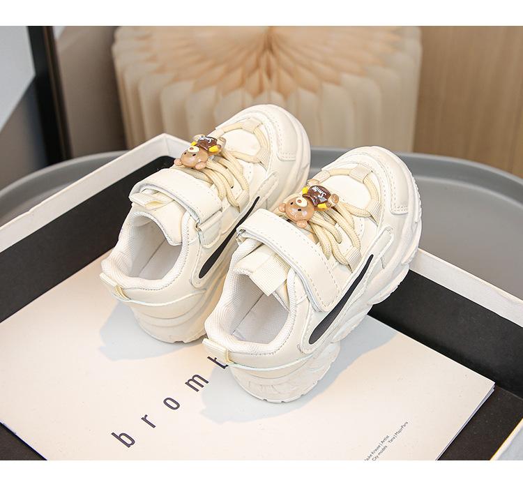 

Children s Spring and Autumn New Boys Retro Sports Daddy Shoes Solid Soft Sole Girls Comfortable Casual Running Shoes Versatile 30 inner length 17.5cm