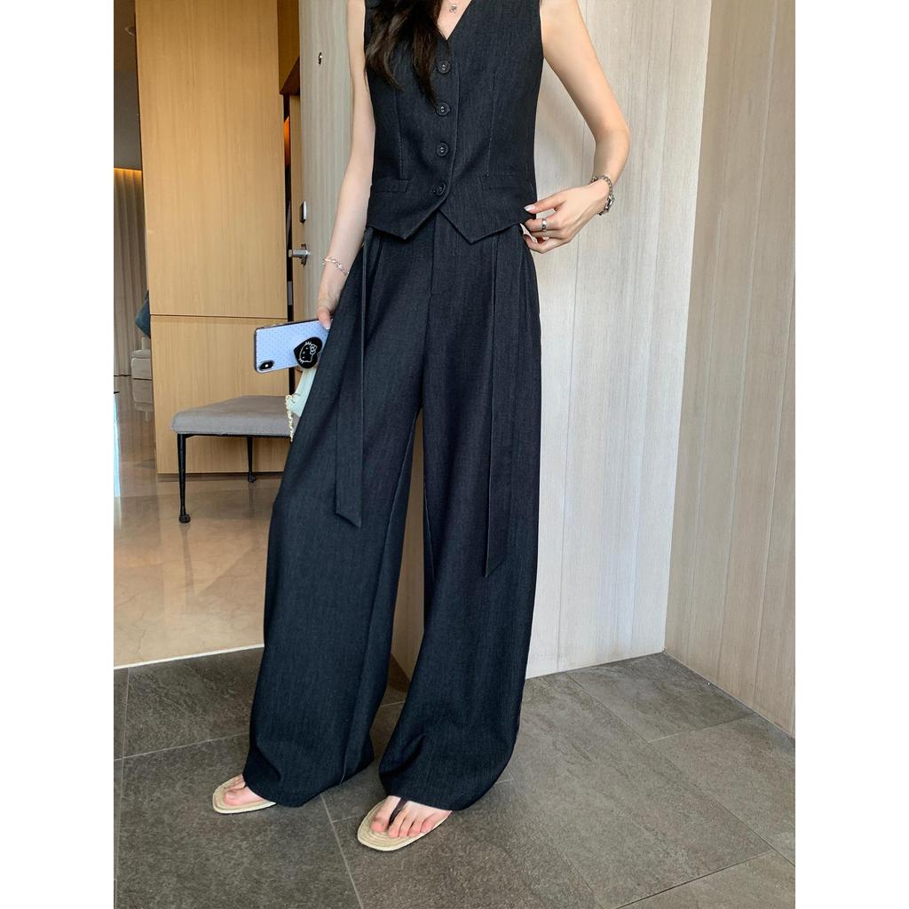 Vintage Chic Set: V-Neck Vest & Wide-Leg Pants, Two-Piece Ensemble