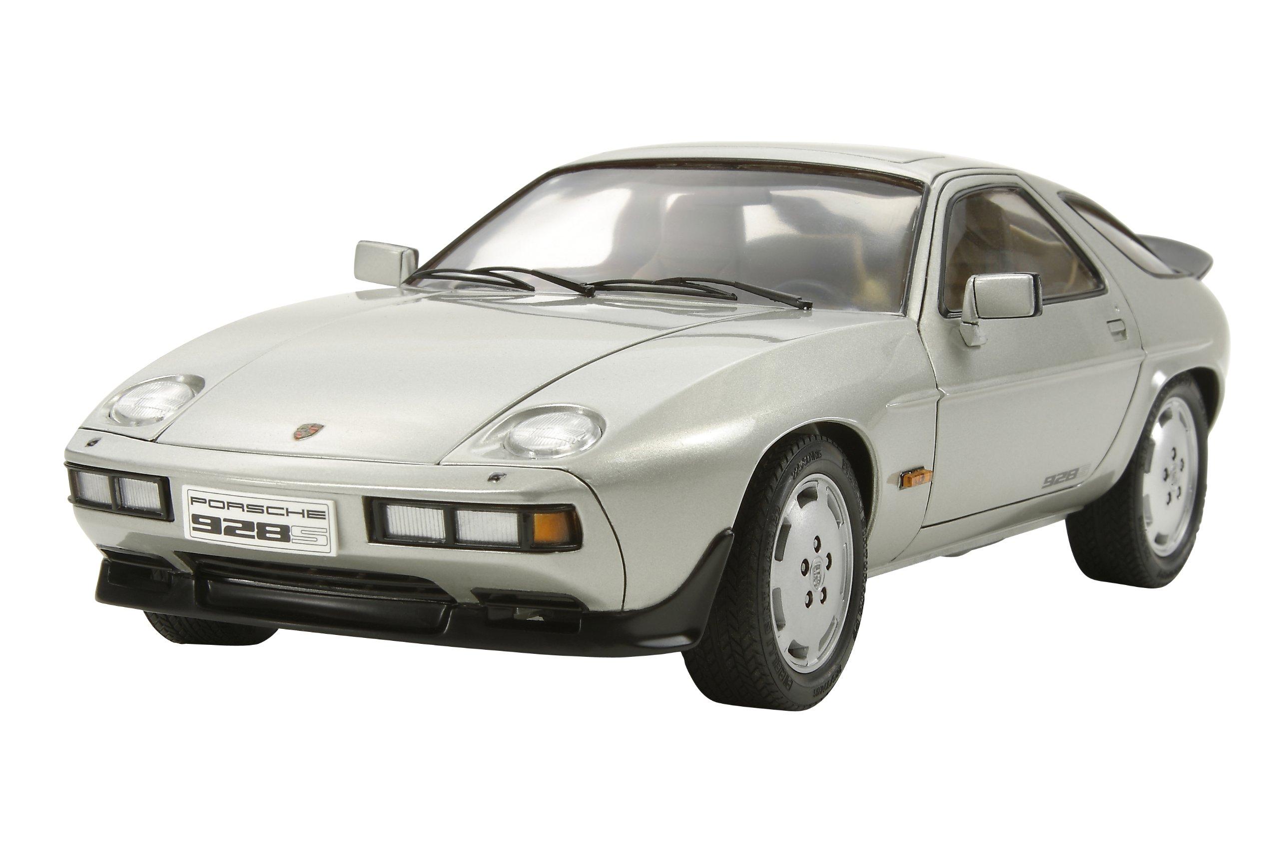 

Tamiya 120 Grand Prix Collection Series No.66 Porsche 928S Пластиковая модель 20066
