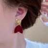 2023 Elegant French Retro Fishtail Earrings - Versatile High-Class Studs