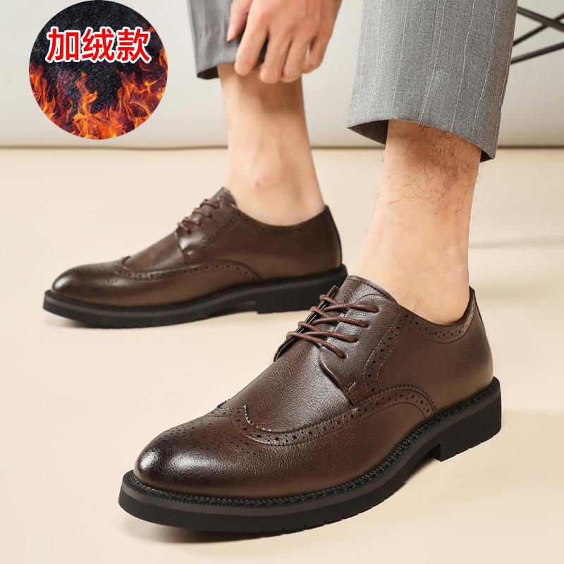 Luxury Leather Brogue Mens Flats Shoes Casual British Style Men's Oxfords Fashion Brand Dress Shoes for Man Furry Zapatos Hombre