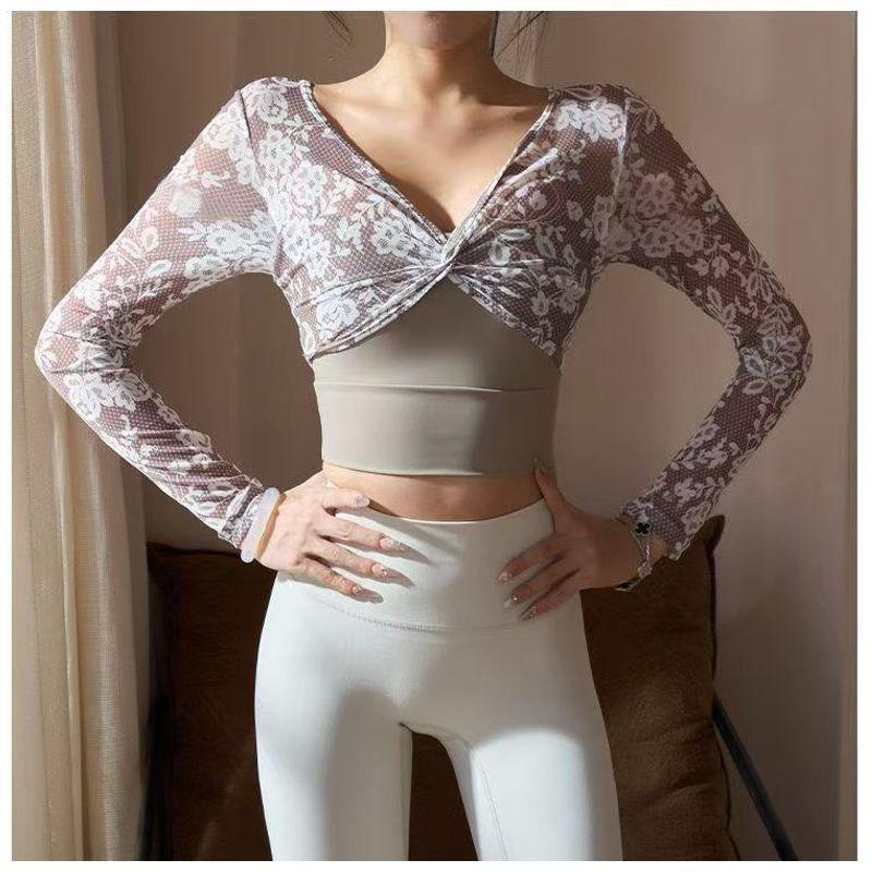 

Yoga Clothes with Chest Pad Long Sleeves T-shirt Women s Quick-Drying Breathable Running Top Pilates Training Workout Blouse