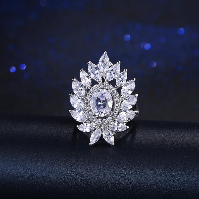 Ring Hand Jewelry, Temperament Gold-Plated Micro-Set Aaa Zircon Super Flash Ring.
